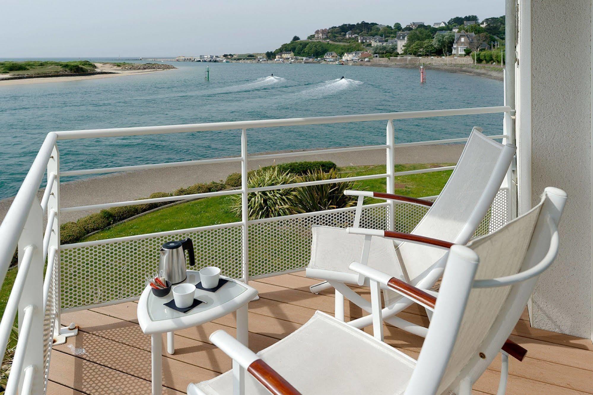 Hotel La Marine 바르네빌카테레 외부 사진